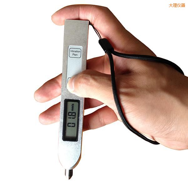 ����y��x